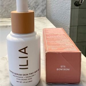 ILIA Super Serum Skin Tint SPF 40 in Bom Bom